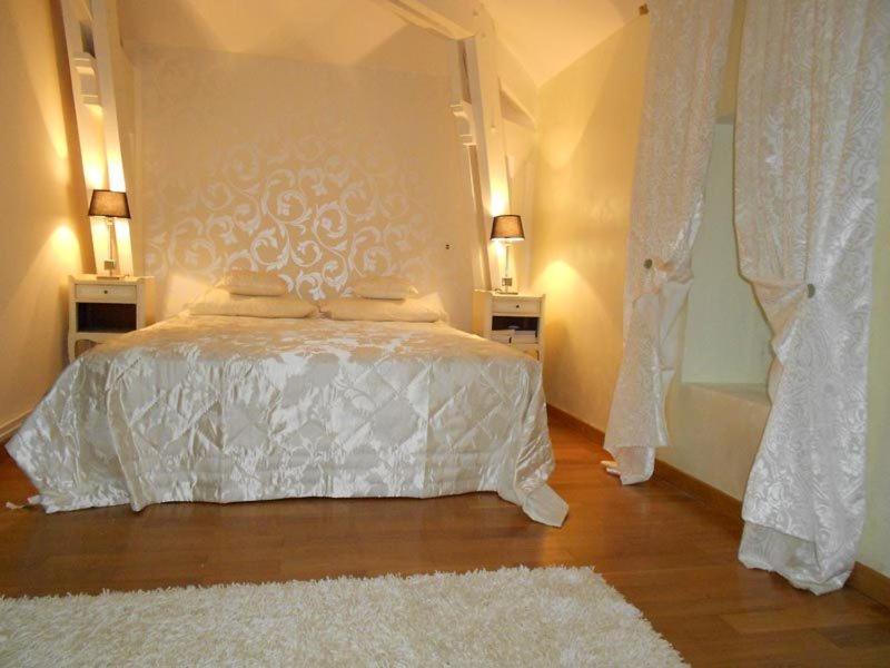 Domaine De Puycarpin Hotel Belves-de-Castillon Ngoại thất bức ảnh
